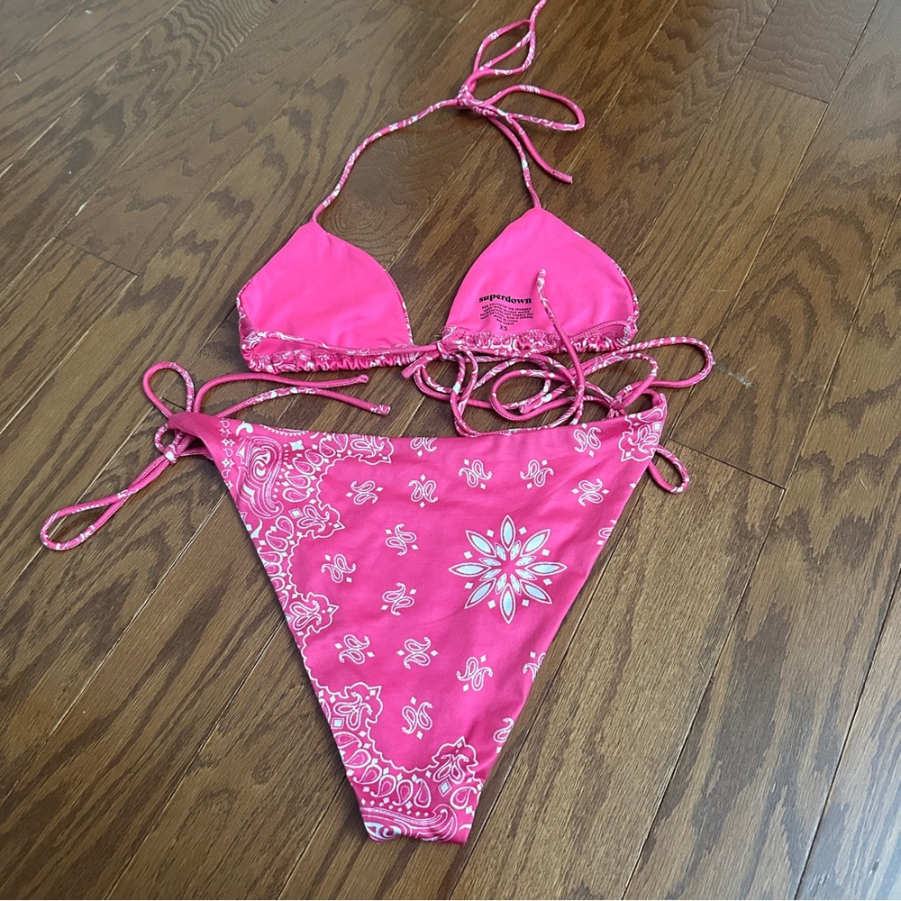 Superdown Pink Bandana Print Triangle Bikini - Picture 2 of 2